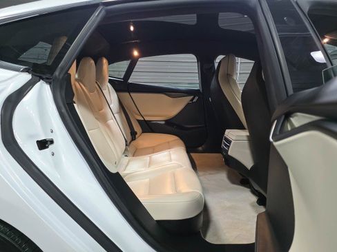 Used 2019 Tesla Model S Long Range image 18