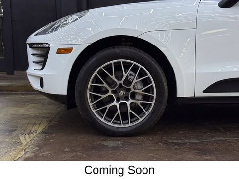 Used 2017 Porsche Macan S AWD/4WD image 4