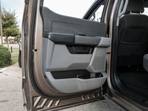 Used 2023 Ford F150 XLT image 44