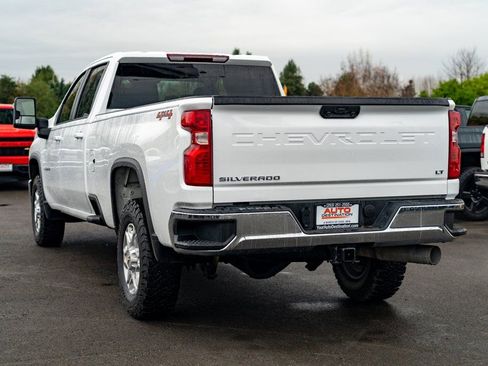 Used 2024 Chevrolet Silverado 3500 LT image 11