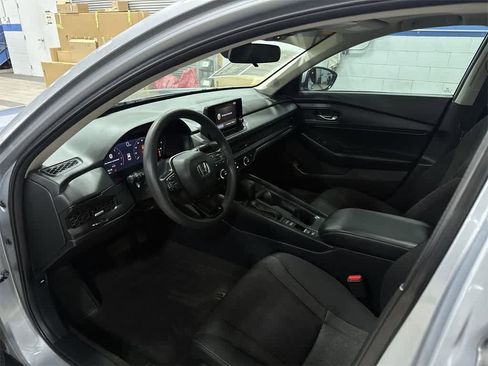 Used 2023 Honda Accord EX image 28