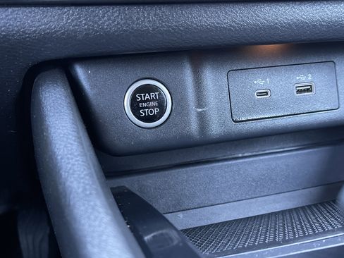 Used 2021 Nissan Rogue SV image 28