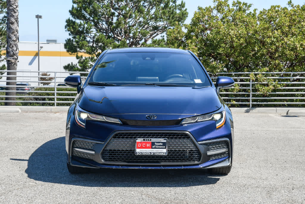 Used 2020 Toyota Corolla XSE FWD image 2