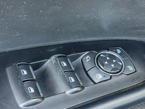 Used 2021 Lincoln Nautilus Reserve image 13