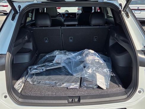 New 2026 Volkswagen Tiguan SE R-Line AWD/4WD image 13