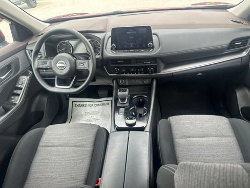 Used 2023 Nissan Rogue SV AWD/4WD image 16