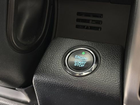 Certified 2022 Ford F350 Platinum image 24