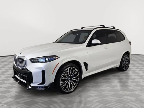 Used 2025 BMW X5 sDrive40i w/ M Sport Package RWD image 4