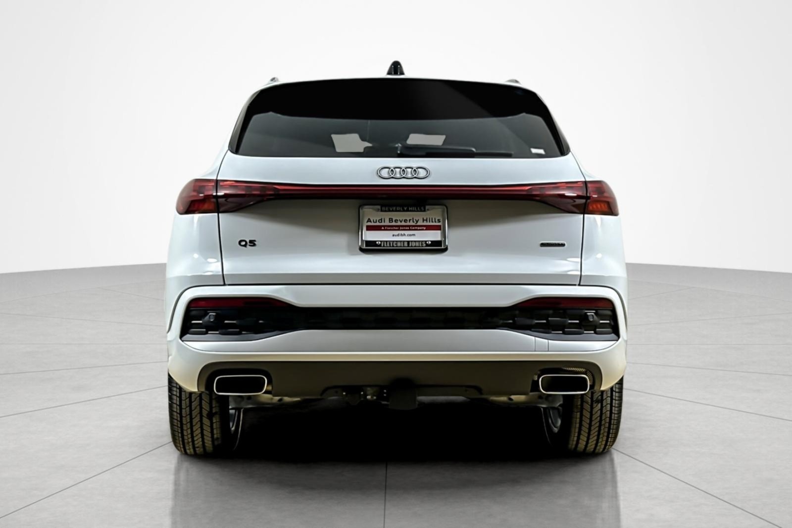 Used 2025 Audi Q5 Premium Plus w/ Premium Plus AWD/4WD image 4