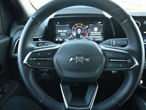 Used 2025 Chevrolet Tahoe Z71 w/ Z71 Off-Road Package image 19