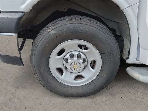 Used 2024 Chevrolet Express 2500 w/ Driver Convenience Package image 13