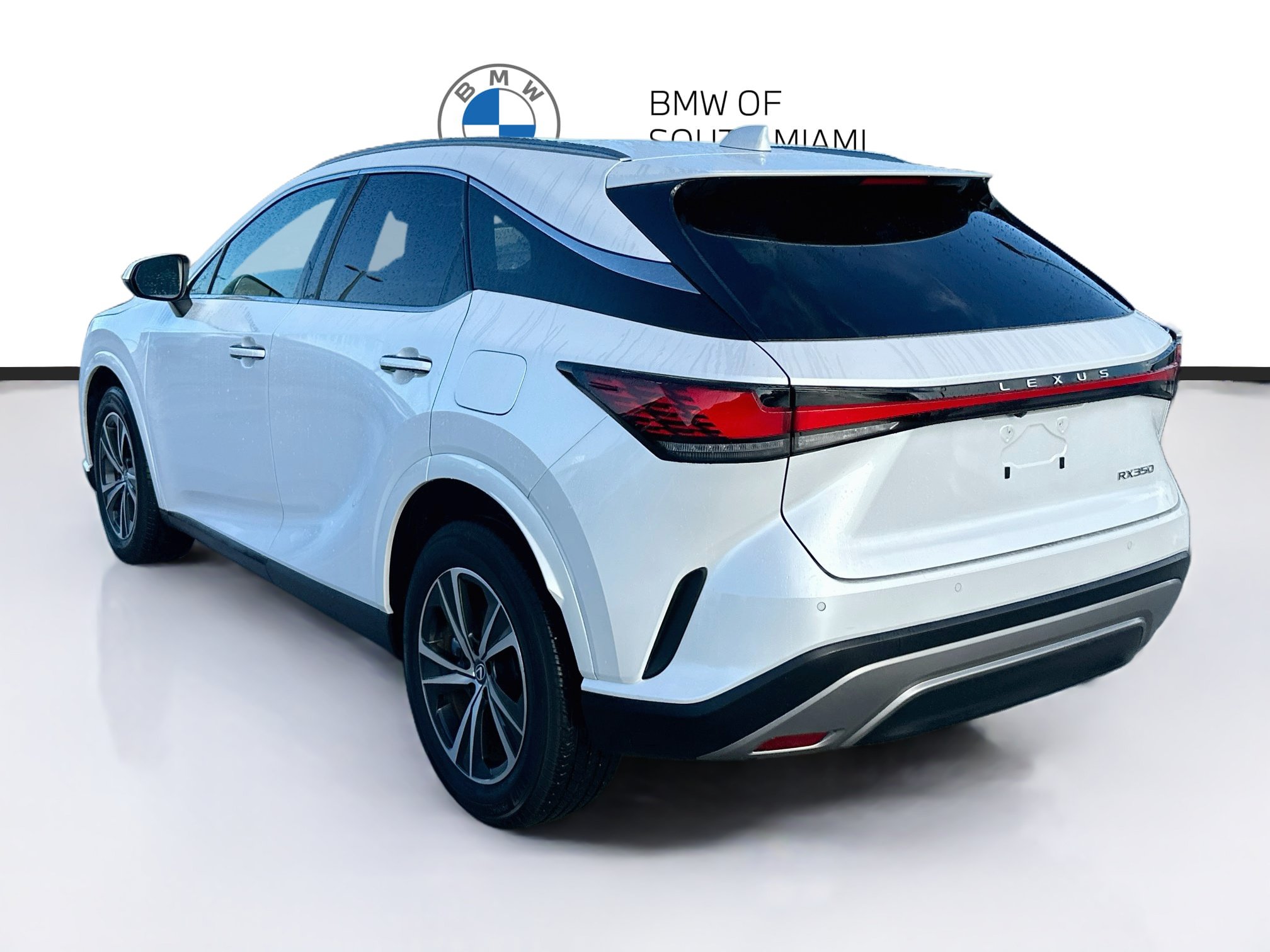Used 2023 Lexus RX 350 Premium w/ Cold Area Package FWD image 5