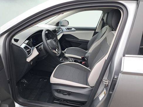 New 2025 Volkswagen Taos SE AWD/4WD image 12