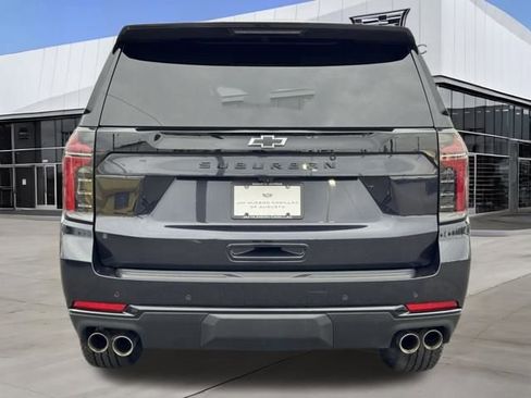 Used 2025 Chevrolet Suburban Z71 image 6