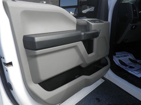 Used 2022 Ford F350 XL w/ Power Equipment Group image 15