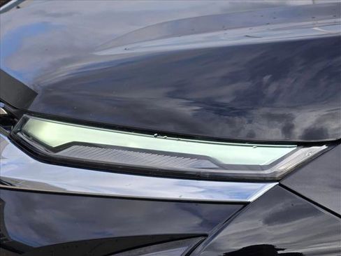 Used 2025 Chevrolet Equinox LT FWD image 9