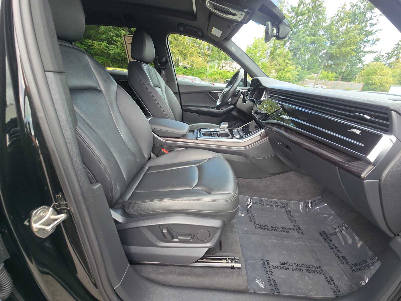 Used 2023 Audi Q7 2.0T Premium Plus w/ Premium Plus Package AWD/4WD image 11