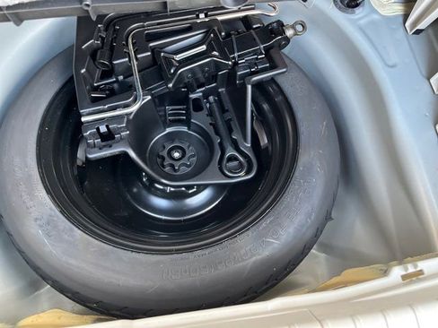 Used 2012 Toyota Prius Four image 32