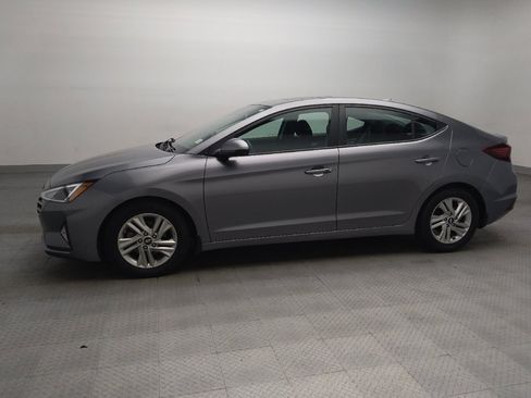 Used 2019 Hyundai Elantra Value Edition w/ Winter Weather Package FWD image 2