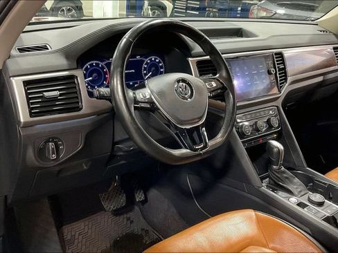 Used 2018 Volkswagen Atlas SEL Premium image 14