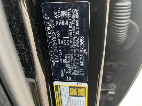 Used 2025 Kia Soul LX w/ LX Technology Package image 23