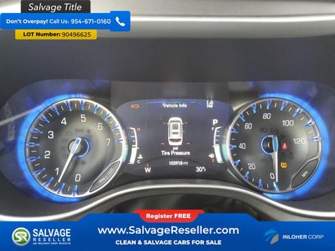 Used 2021 Chrysler Pacifica Touring-L image 12