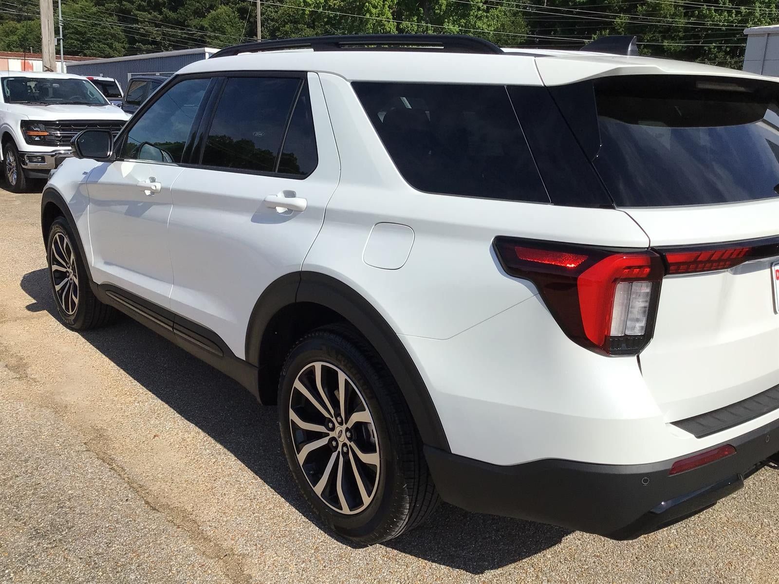 New 2026 Ford Explorer ST-Line AWD/4WD image 12
