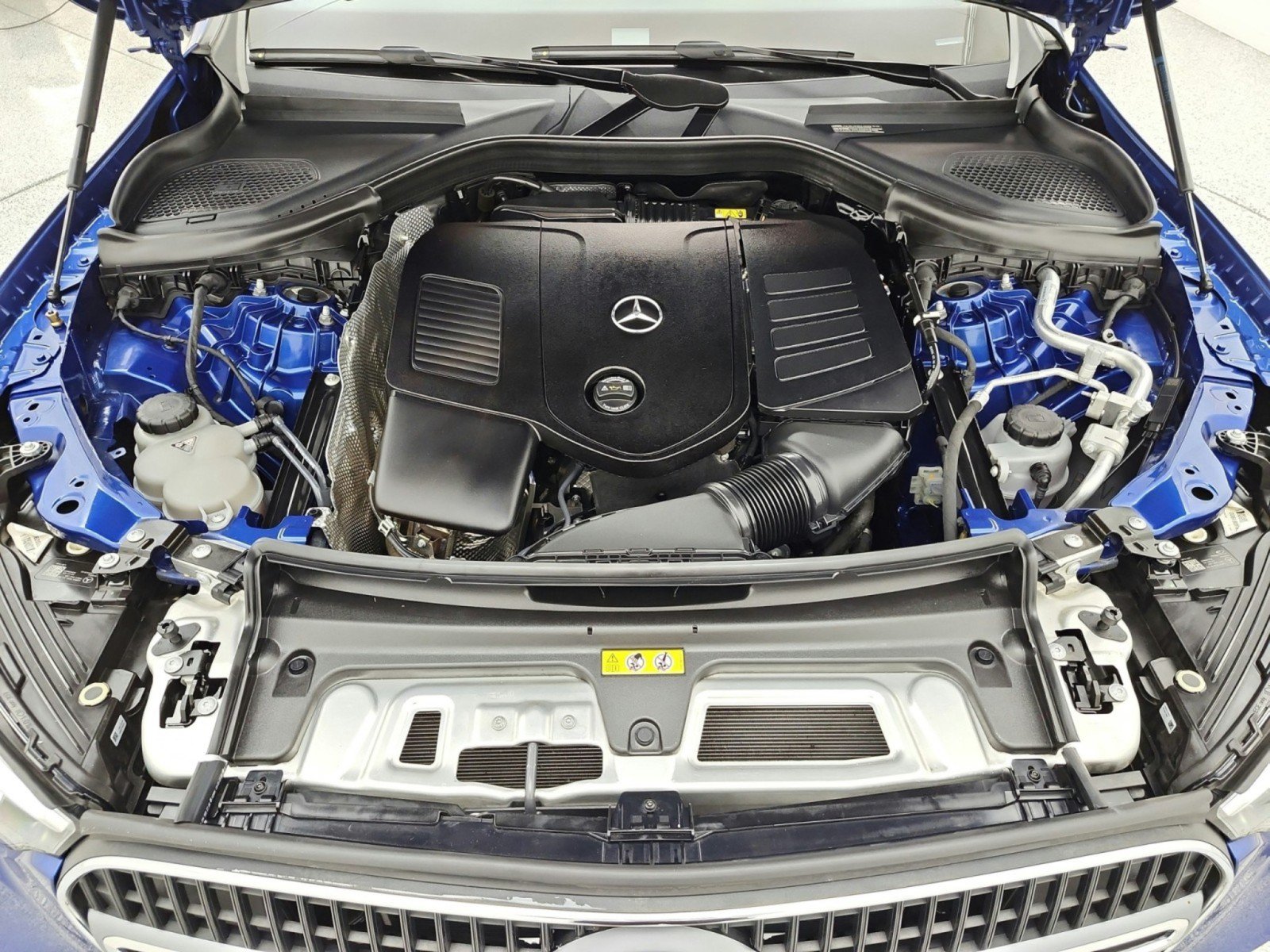 Used 2024 Mercedes-Benz GLC 300 image 16