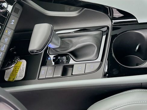 New 2026 Hyundai Elantra Limited image 15