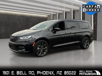 Used 2025 Chrysler Pacifica Limited