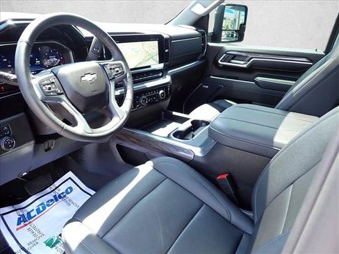 Used 2025 Chevrolet Silverado 3500 LTZ w/ LTZ Premium Package AWD/4WD image 12