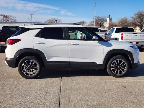 Used 2025 Chevrolet TrailBlazer LT image 5