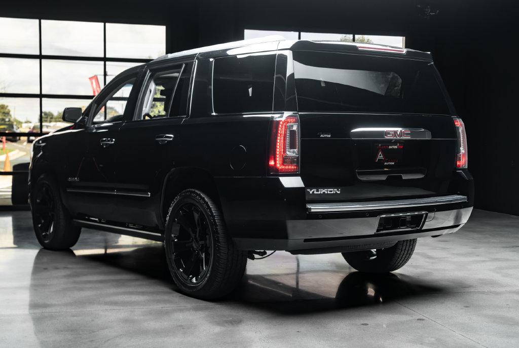 Used 2020 GMC Yukon Denali w/ Enhanced Security Package AWD/4WD image 14