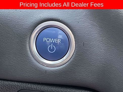 Used 2024 Toyota Tundra Platinum AWD/4WD image 27