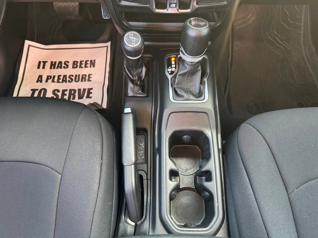 Used 2022 Jeep Wrangler Unlimited Sport AWD/4WD image 22