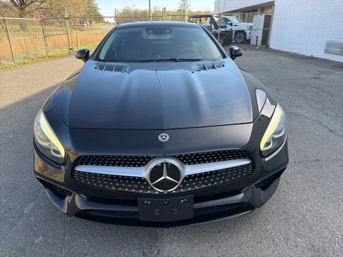 Used 2017 Mercedes-Benz SL 550 image 8