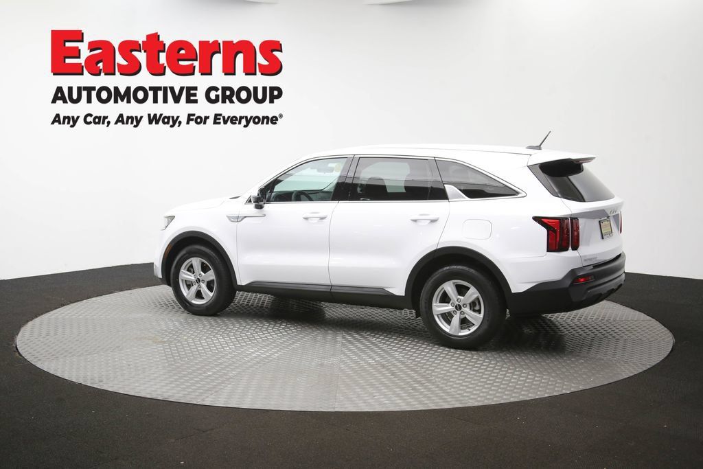 Used 2023 Kia Sorento LX FWD image 60
