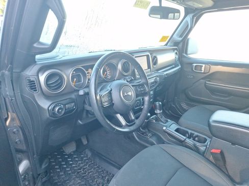 Used 2018 Jeep Wrangler Unlimited Sport S image 7