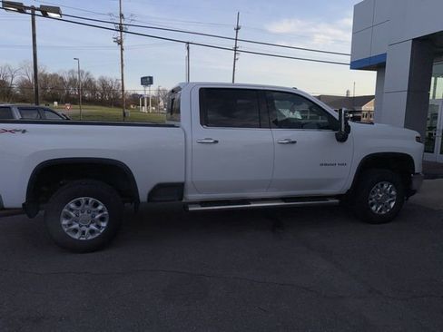 Used 2025 Chevrolet Silverado 3500 LTZ w/ LTZ Convenience Package image 11