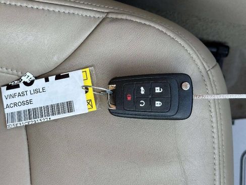 Used 2012 Buick LaCrosse Premium image 32