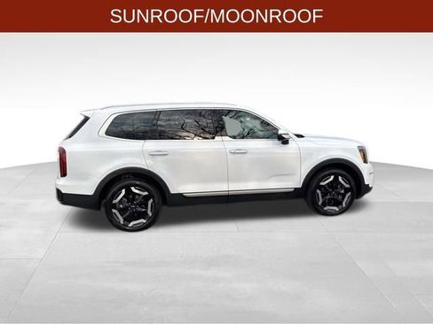 Used 2025 Kia Telluride S image 8