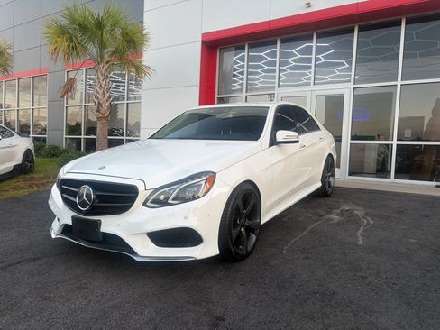 Used 2014 Mercedes-Benz E 350 Sedan image 1