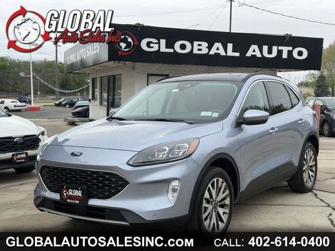 Used 2022 Ford Escape Titanium AWD/4WD image 1