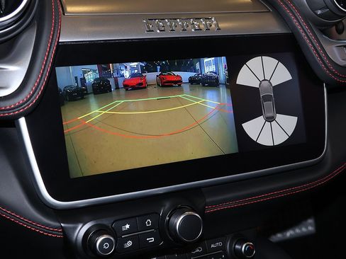 Certified 2018 Ferrari GTC4Lusso V12 image 99