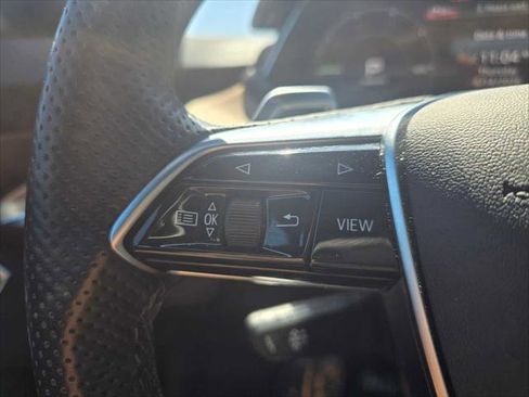 Used 2023 Audi e-tron GT Premium Plus AWD/4WD image 36