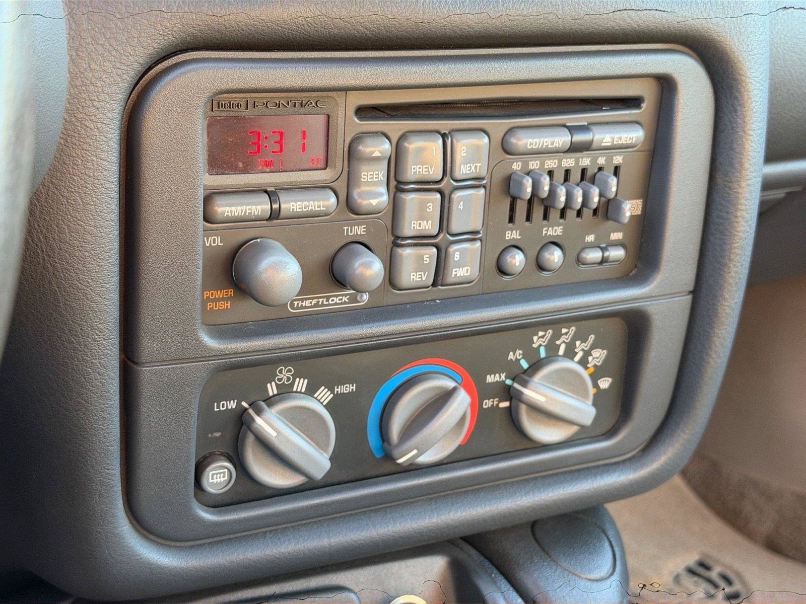 Used 1997 Pontiac Firebird Trans Am RWD image 17