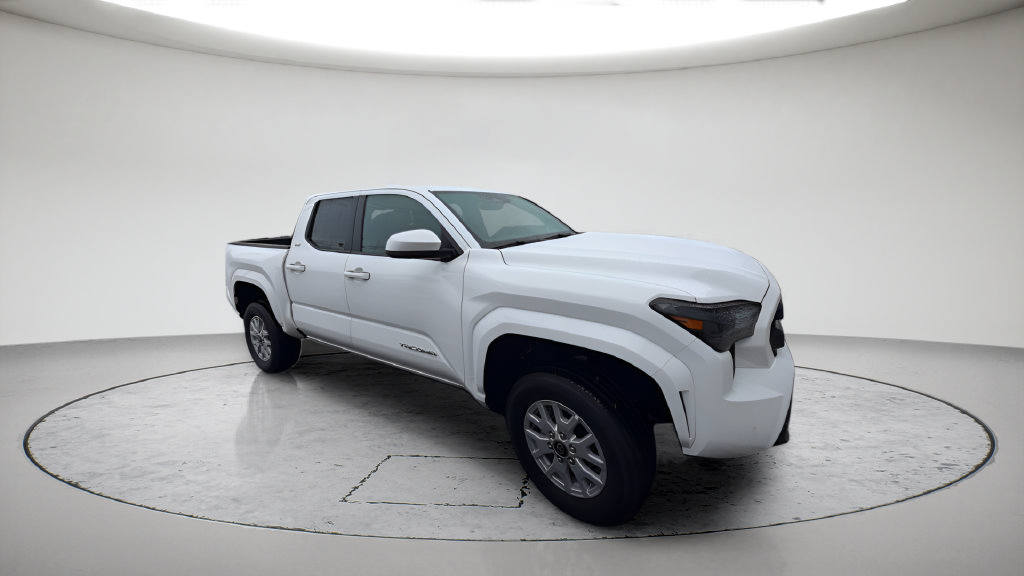 Used 2025 Toyota Tacoma SR5 w/ SR5 Upgrade Package AWD/4WD image 5