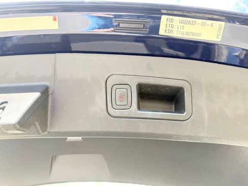 Used 2014 Tesla Model S 85 image 27