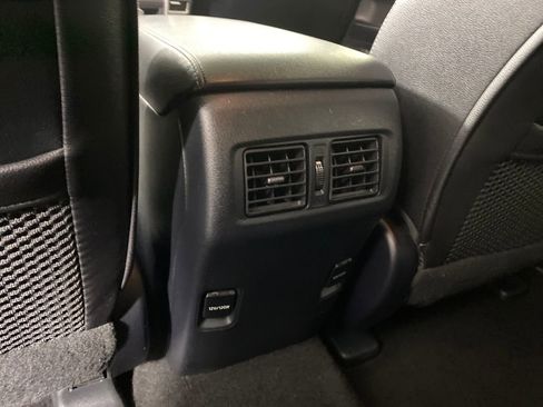 Used 2017 Toyota 4Runner SR5 Premium image 29