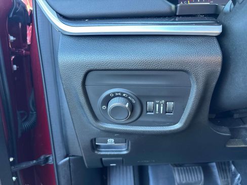 Certified 2022 Jeep Grand Cherokee L Laredo image 18